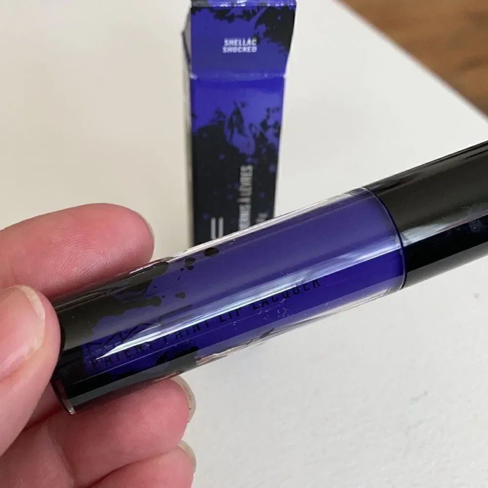 1 LEFT! Mac Patent Paint Lip Lacquer Shellac Shocked - Picture 4 of 6